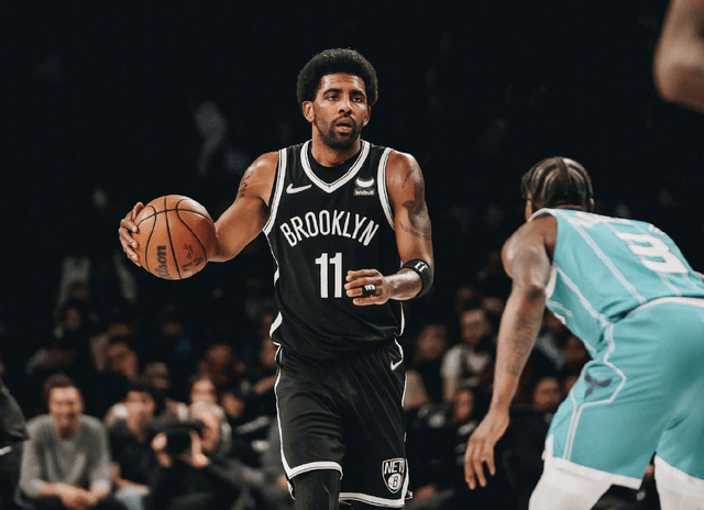 NBA常规赛窗口期走向成谜，曼联回应争议，态度坚定，纪律约束更严格的简单介绍