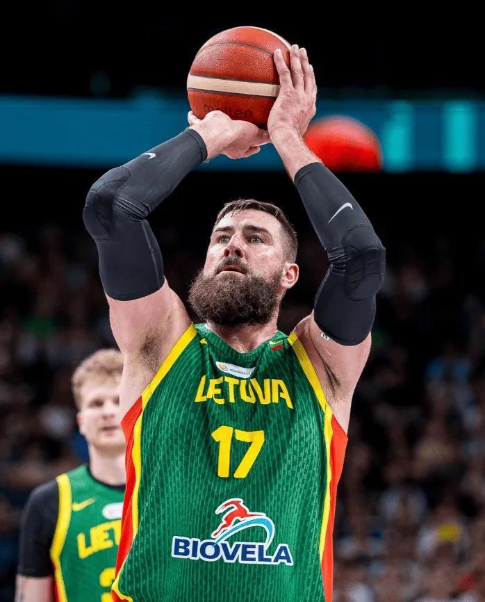 爱游戏娱乐-包含赛后法兰克福备战NBA季后赛；手感冰凉细节曝光；管理层满意；控场能力受关注的词条